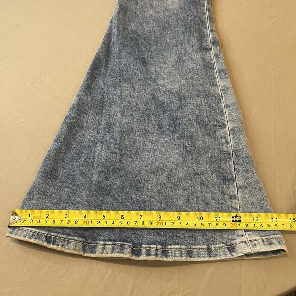 Forever21 High Rise Jeans Size 28 Bell Bottom Flare Leg Stretch Denim Hippie - Picture 6 of 8